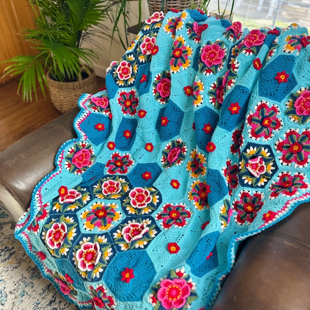Handmade crochet 3D blanket